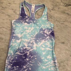 Ivivva tank for girls 8 years old